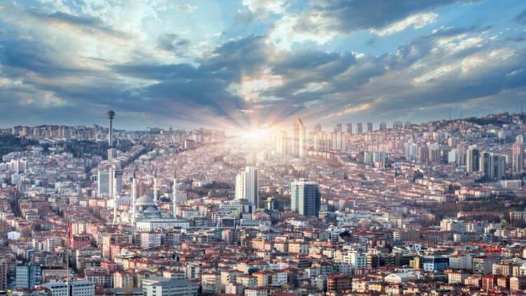 Ankara’da Sokağa Çıkma Yasağı ve Günün İlk Saatleri Videosu
